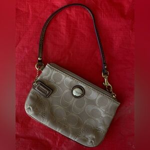 Coach Vintage Signature Wristlet
